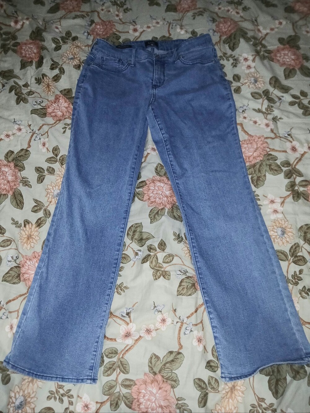 NYDJ Light Blue Denim Button-Front Top Marilyn Straight Lift Tuck 10P